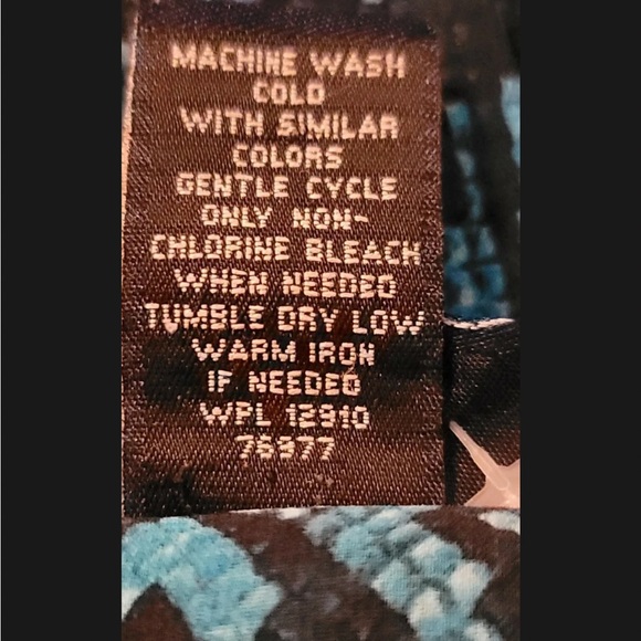 New with Tags Quacker Factory 2X Rich Red Top & NWOT VeneziaAqua black top 18/20 - Picture 12 of 15